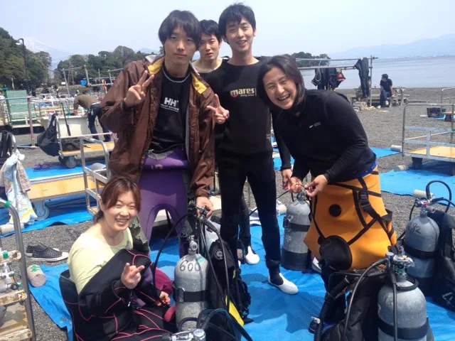 伊豆・大瀬崎でのダイビング講習：水中や海辺で撮影したダイビングの記録