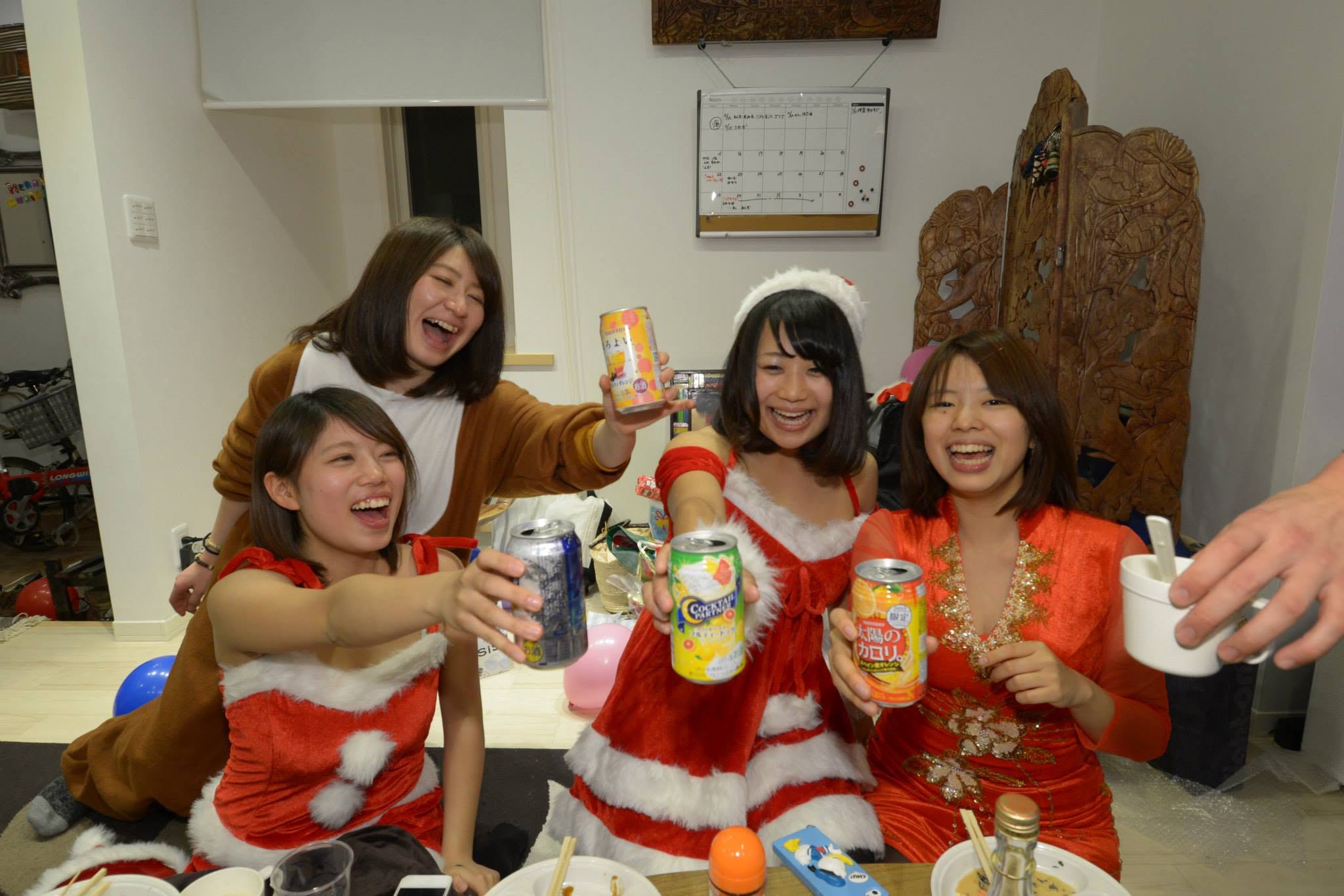 2013年12月23日(投稿日) / いよいよクリスマス!!クリスマスパーティー / クリスマスパーティー / いよいよクリスマス!!クリスマスパーティーでの参加者の集合写真