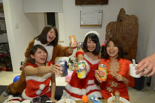 いよいよクリスマス！！クリスマスパーティーでの参加者の集合写真