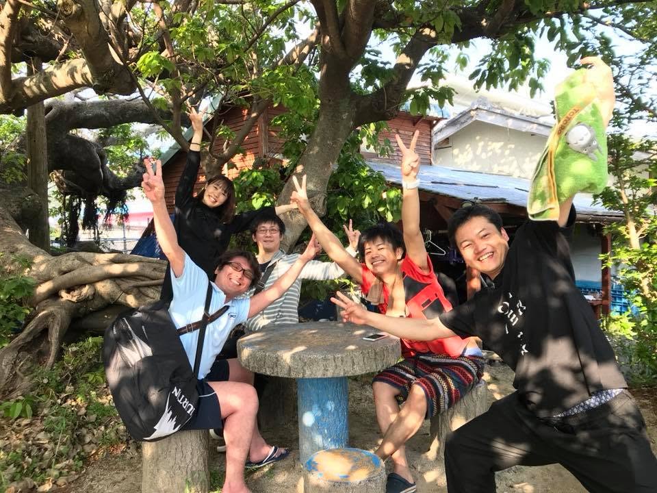 2018年4月29日(投稿日) / ダイビングツアー / 4人以上の参加者の集合写真