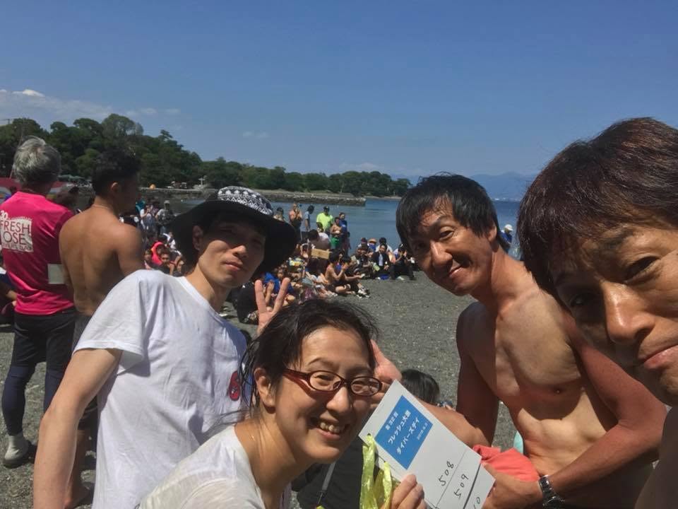 2018年6月3日(投稿日) / 伊豆・大瀬崎 / ダイビング / 伊豆・大瀬崎でのダイビング。4人以上の参加者の集合写真