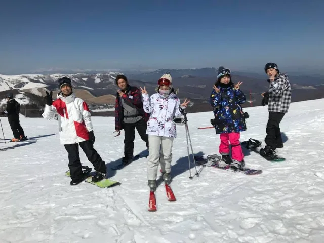 白樺湖温泉 すずらんの湯での雪山で集まった4人以上の参加者