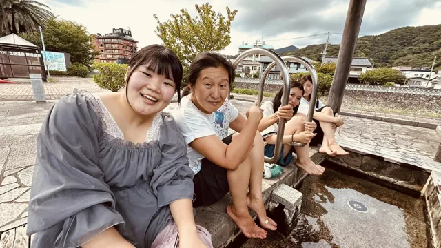 4人以上の参加者の集合写真