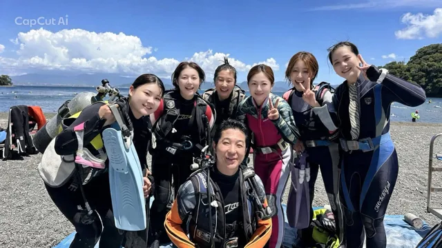 4人以上の参加者の集合写真