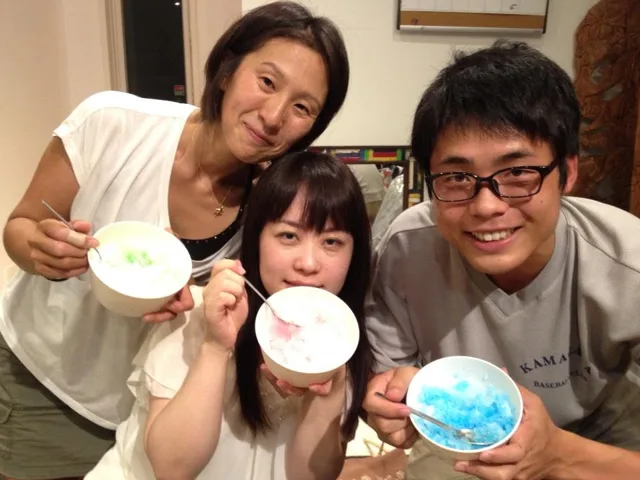 BIG BLUEでかき氷を楽しむ仲間
